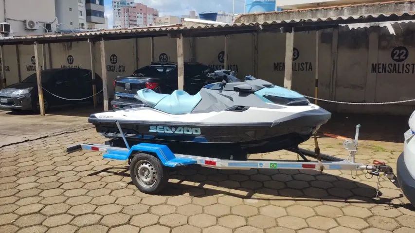 Jet-ski Seadoo