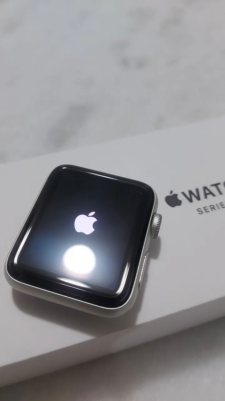 Apple Watch series 3 - 42mm Silver Aluminium