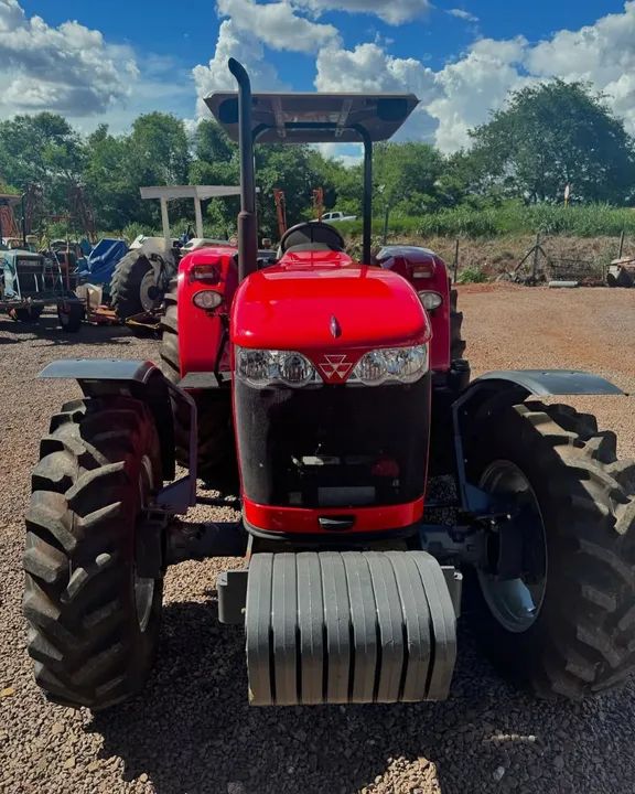 Trator Massey Ferguson - Foto 2