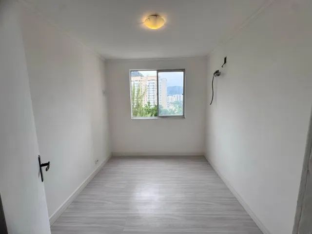 Vendo apto com 2 quartos no Condomínio Espigão no Edifício Costa do Sol - Riocentro - Foto 6