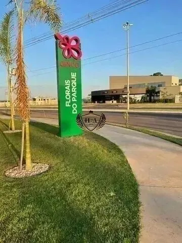 Terreno com 300 m² no Condomínio Florais do Parque!
