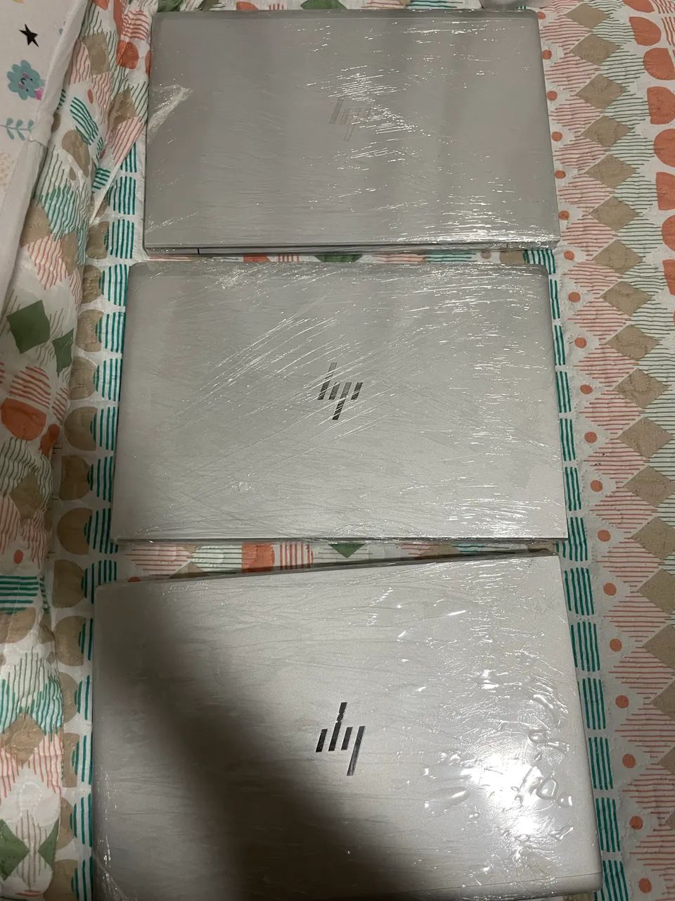 Vende Se Notebook HP i5 , Memória de 16 GB, 128 MB de vídeo , 256 GB de SSD 