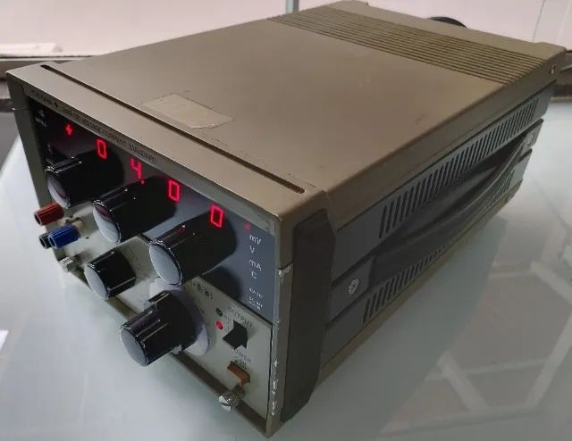 Fonte calibração Yokogawa Modelo 2553 - Foto 4