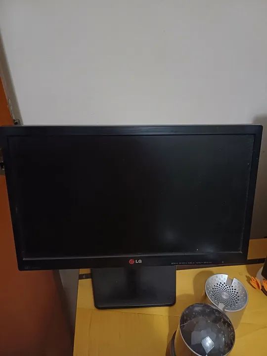 Monitor LG - Tela LCD - 19 polegadas