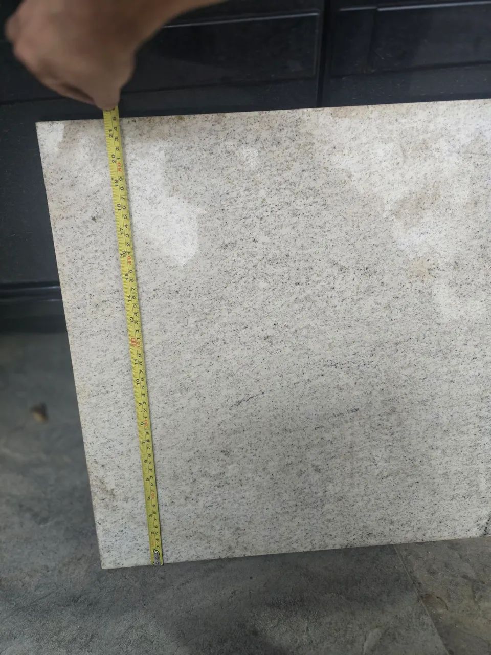 Piso de Granito Branco Siena 0,55x0,55 tenho 100M² (Valor referente a 1 M²) - Foto 3