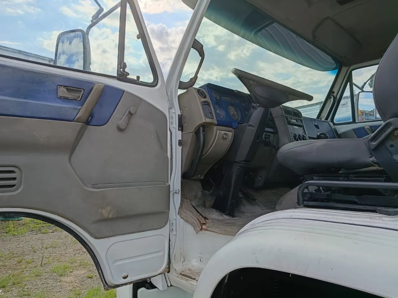 Vw 15180 Ano 2006 - Foto 4