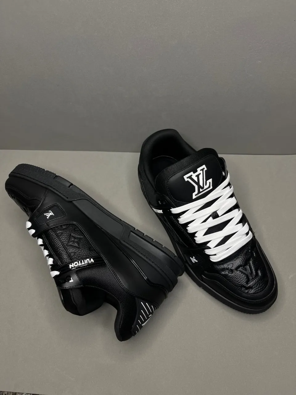Tênis Louis Vuitton Masculino - Novo