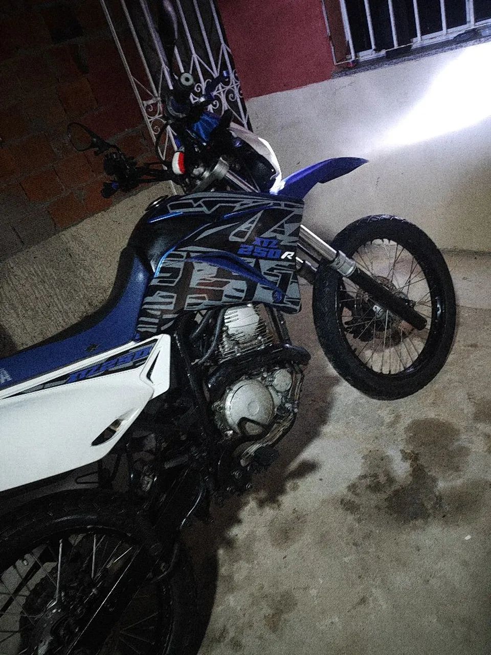 Lander 250  - Foto 3