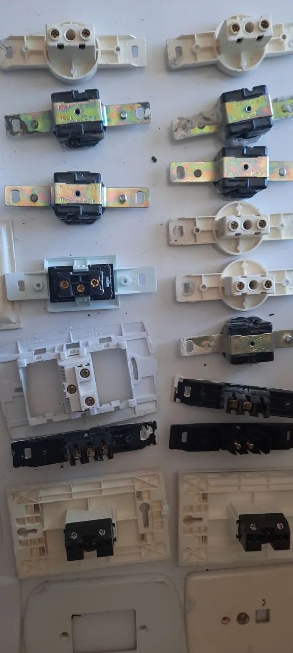 INTERRUPTORES E TOMADAS ELETRICOS  - Foto 5