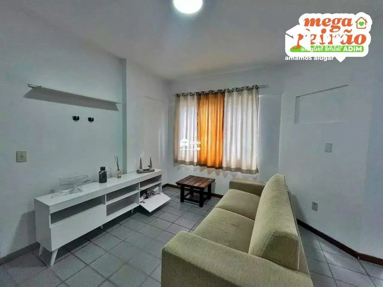 Aluguel anual: Apartamento de 2 quartos a quadra mar em Balneário Camboriú VALOR PROMOCION