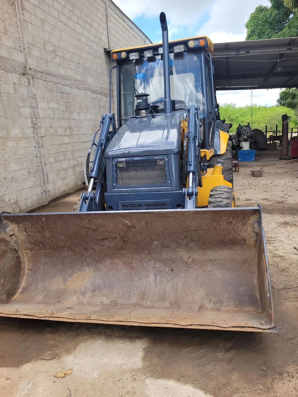 Retroescavadeira em ótimo estado - Foto 4