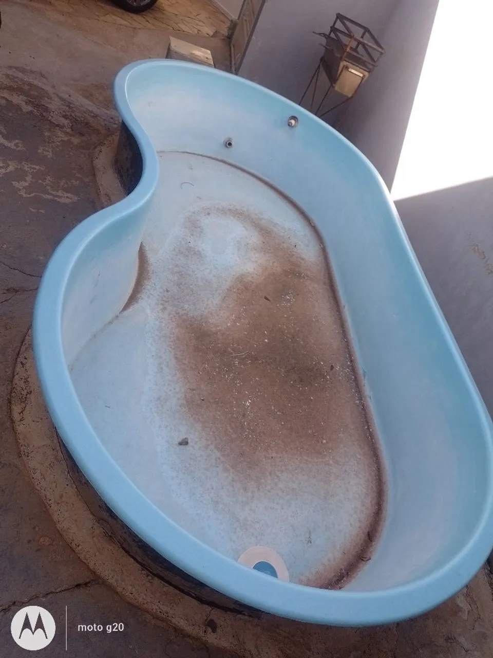 Piscina Infantil de fibra, vai junto aquecedor elétrico e bomba periférica