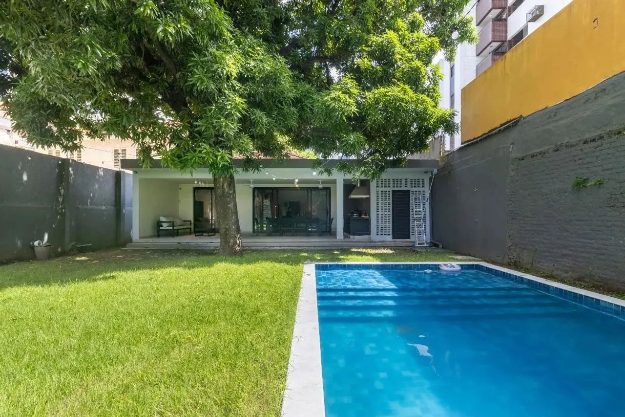 Casa no Bairro das Graças com 688m2 - Foto 2