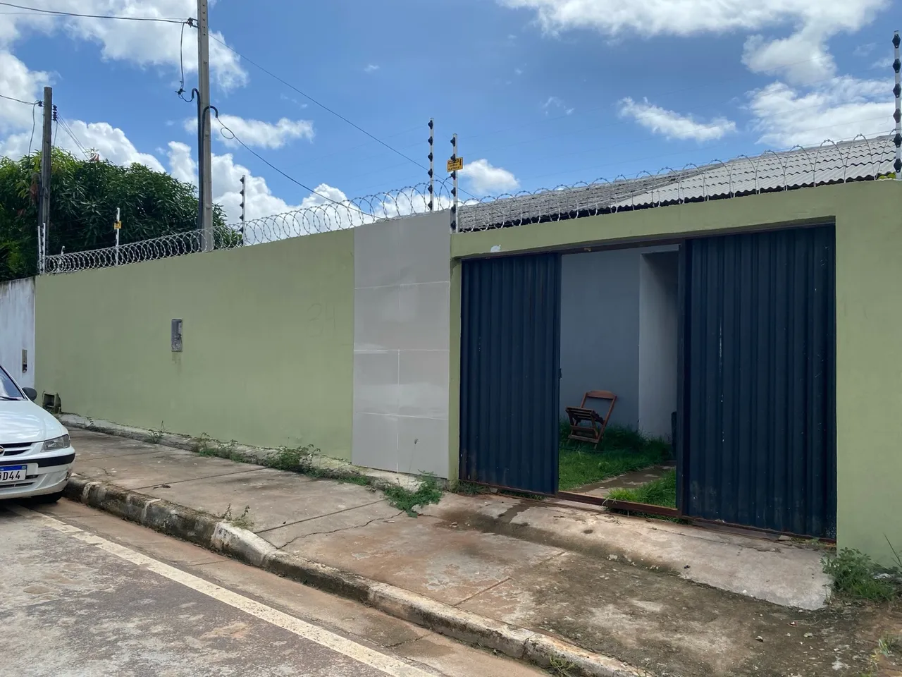 *Vende-se casa nova no bairro Pedra pintada*