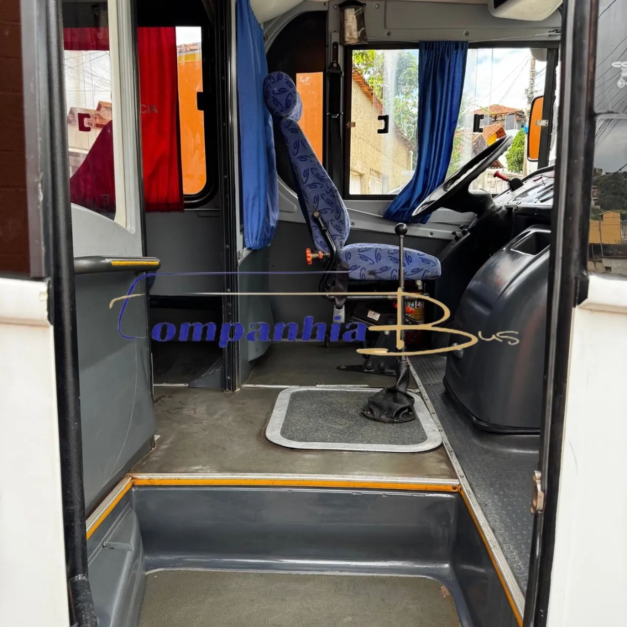 Microônibus Rodoviário COMIL PIA 2010 Mercedes-Benz LO 812 - Foto 9