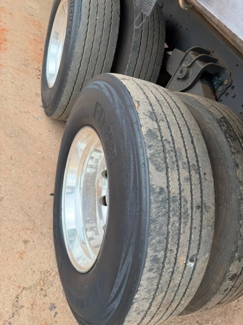 Iveco Tector 310E30CE - Foto 3