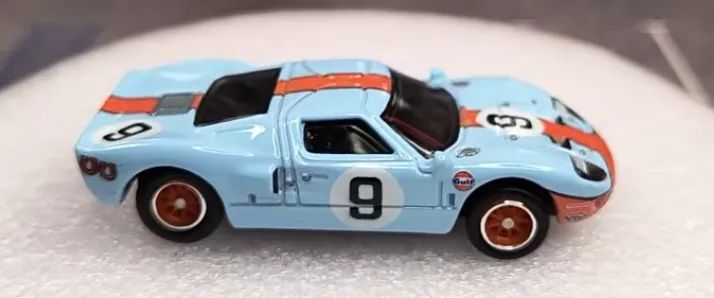 Hot Wheels Premium Ford GT 40 GULF 24h de Le Mans - Foto 2