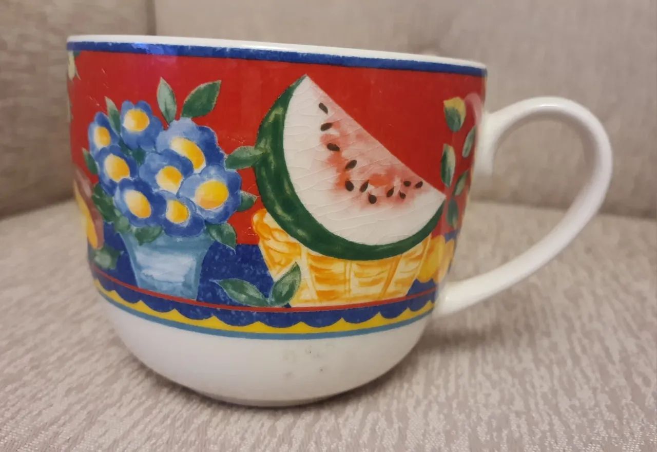 Xícara grande em porcelana Vista Alegre Portugal - Foto 2