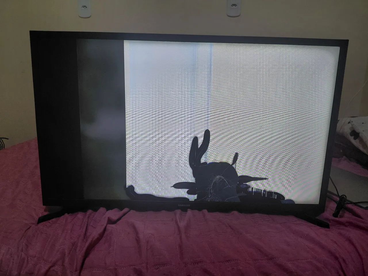 Vendo tv quebrada - Foto 2