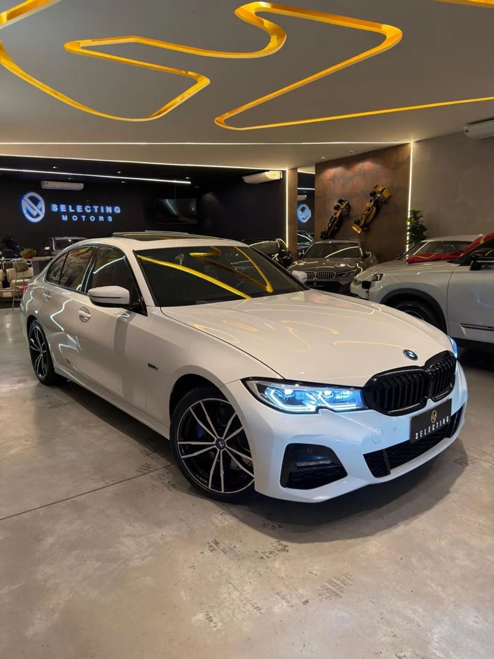 BMW 330E M Sport 2.0 Turbo Híbrido AU 2022