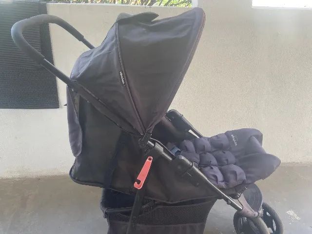 Carrinho de bebê voyage delta