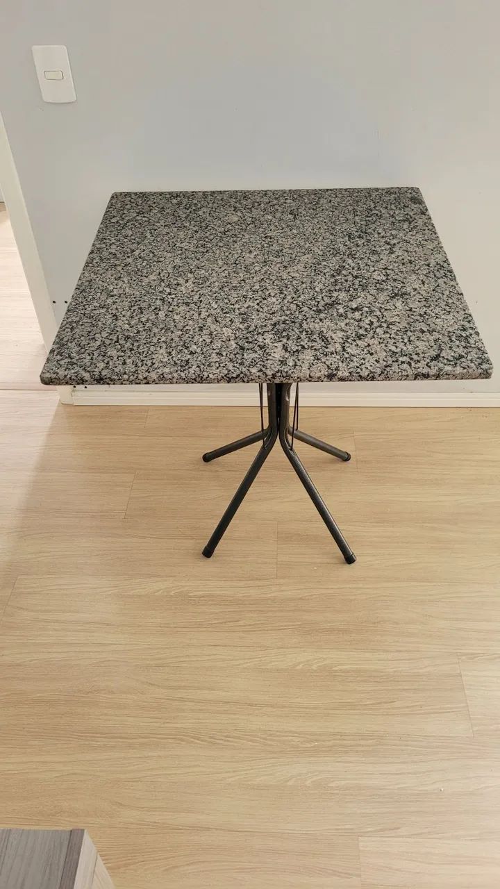 Mesa de Jantar Quadrada Tampo de Granito65579521365891125