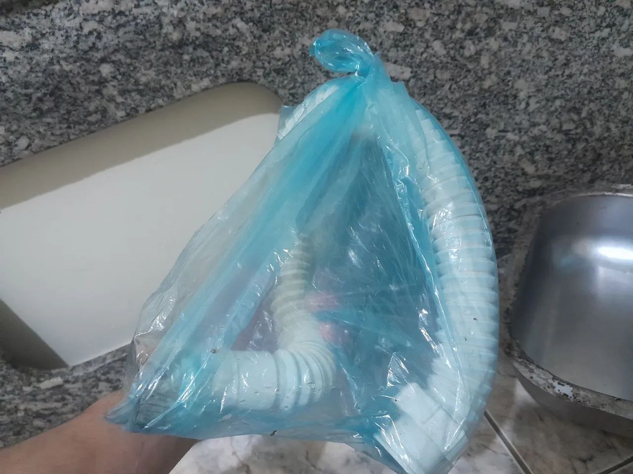 Pia de Mármore Completa com Cuba e Sifã, 1,30m 55 de largura  - Foto 3