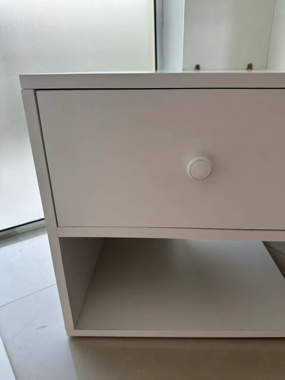 Nightstand65569086230017122