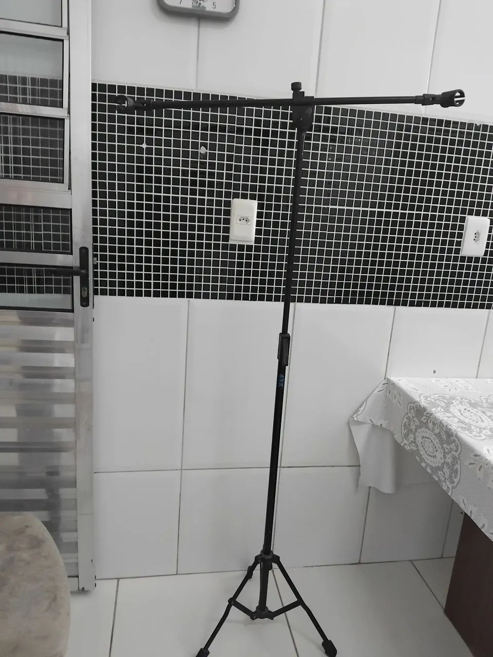 Pedestal para 2 microfones com cachimbo  - Foto 3