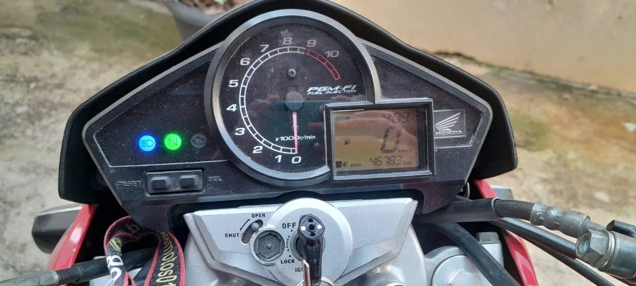 HONDA CB 300 R 2012 - Foto 4