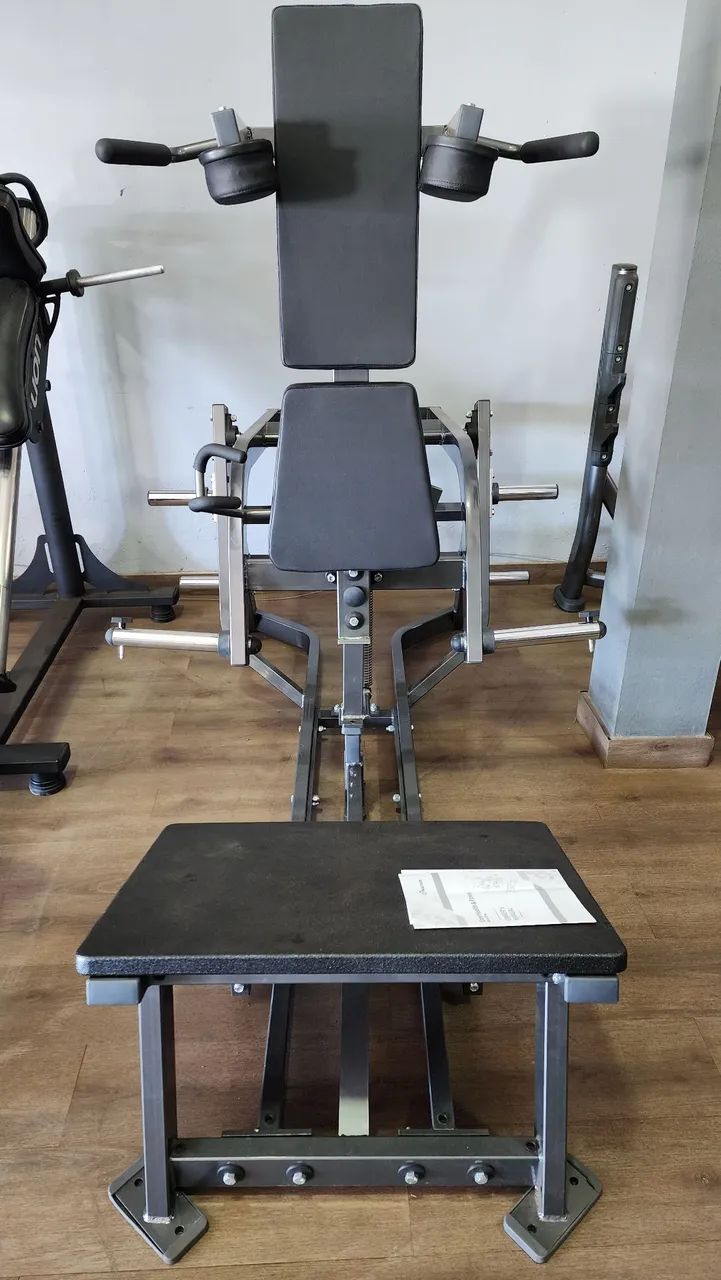 MAQUINA DE AGACHAMENTO V SQUAT 45 GRAUS PROFISSIONAL - Foto 2
