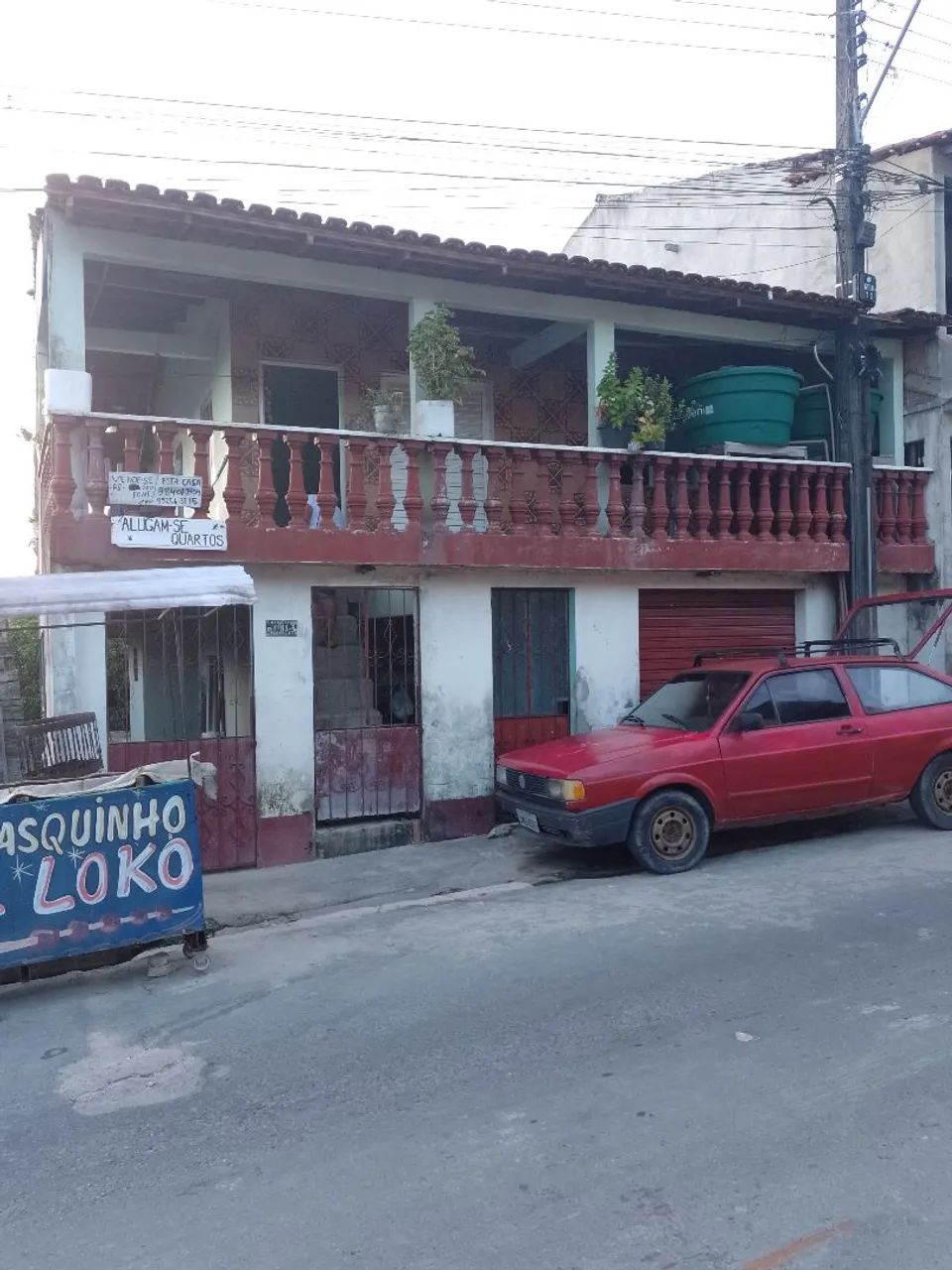 VENDE-SE ESTA CASA
