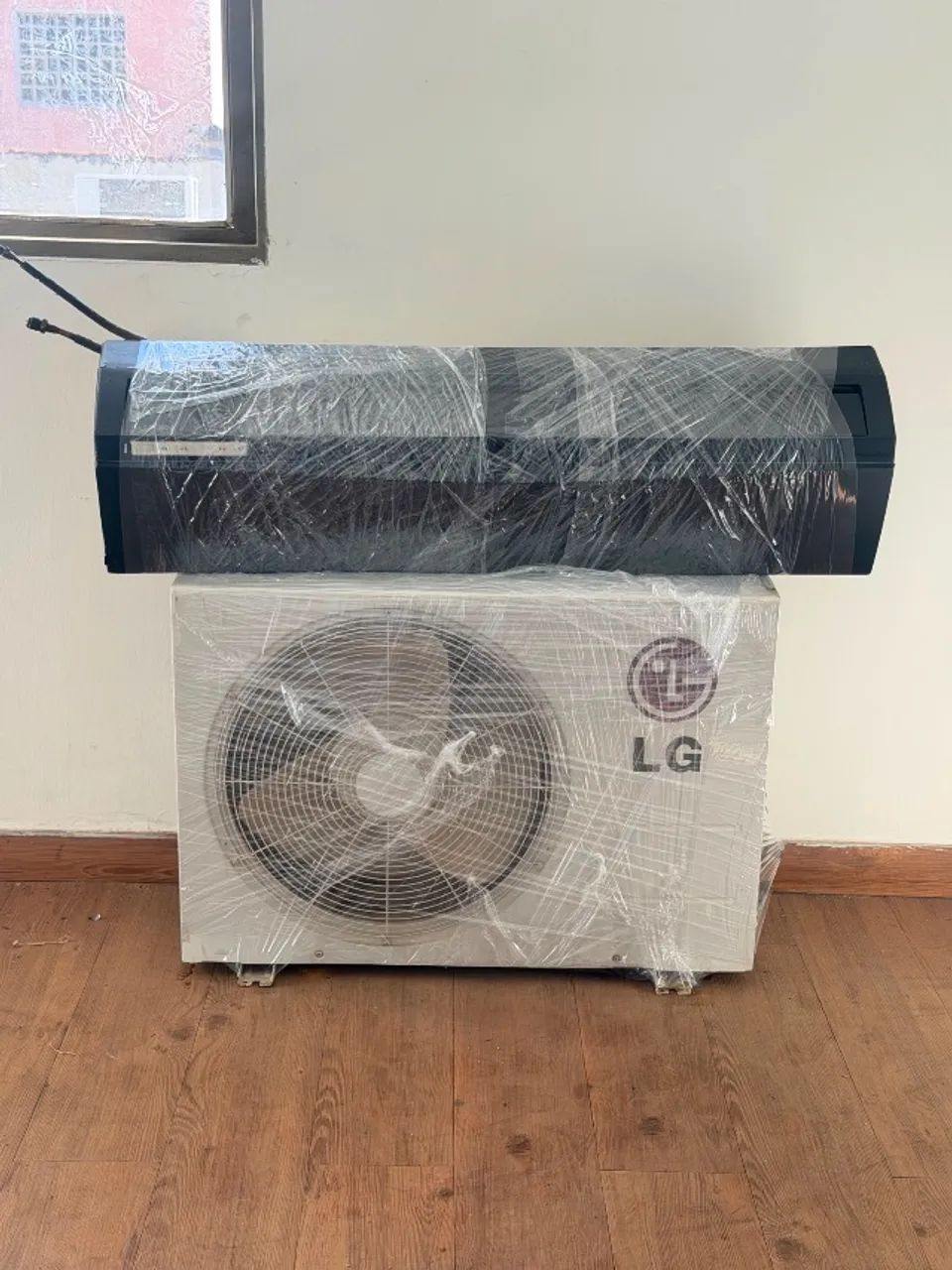 Ar condicionado 24 mil BTU LG - Foto 2
