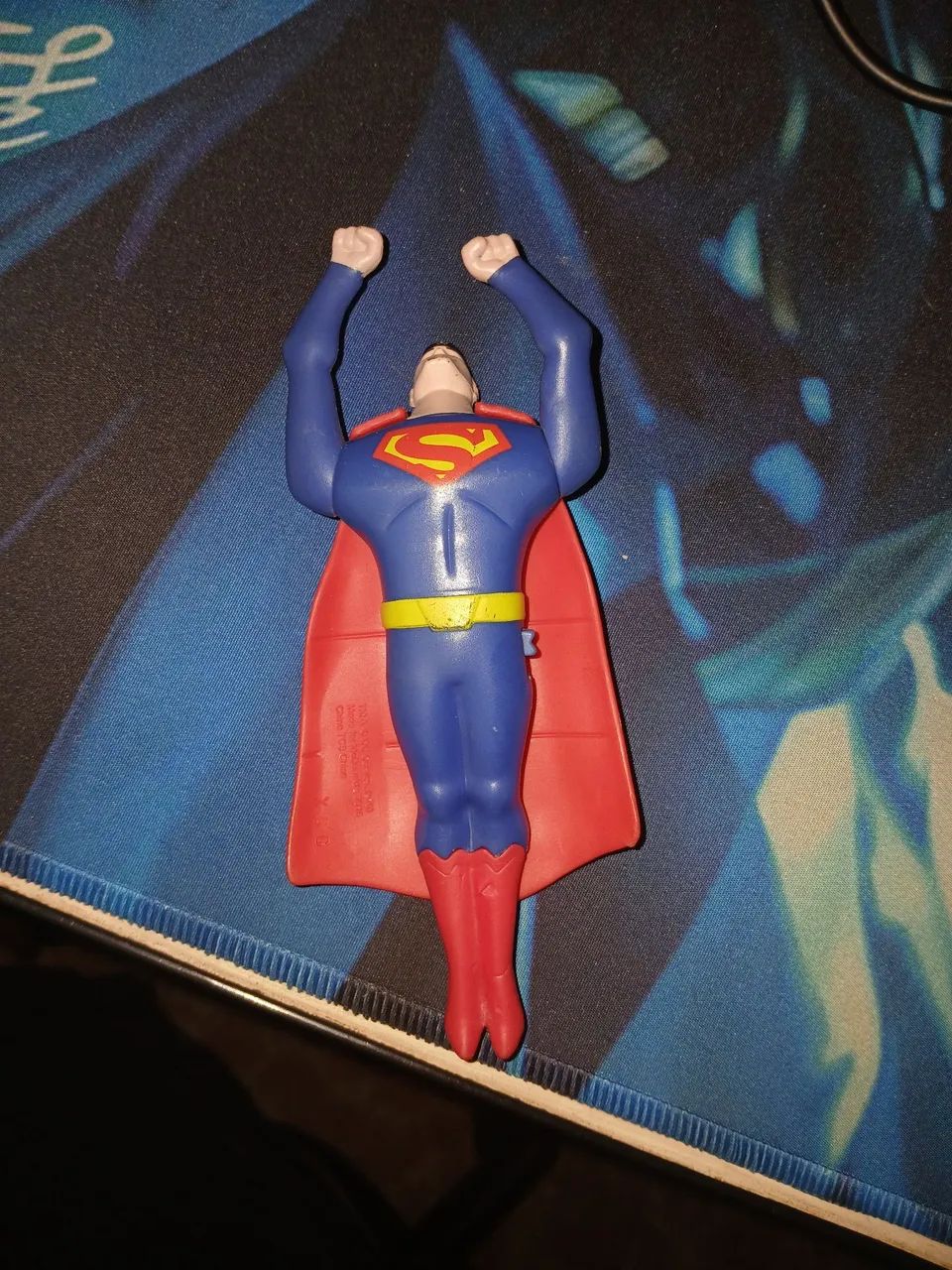 Vendo lote com action figures variadas, ideal para coleção, revenda ou decoração. - Foto 5