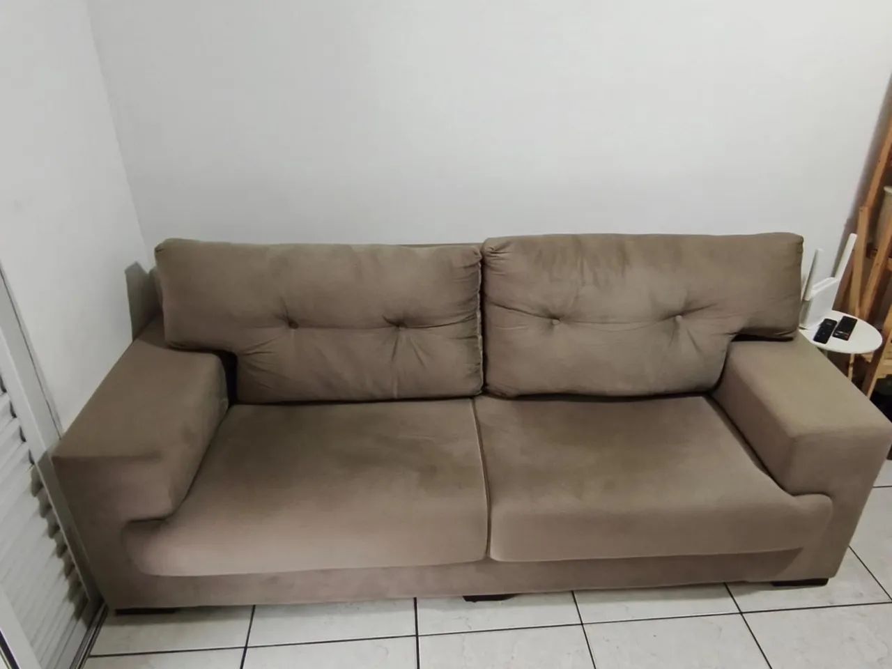 Sofá três lugares  - Foto 2