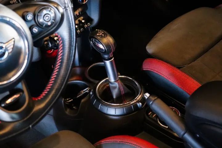 Mini Cooper John Works 2.0 Turbo 3P Aut. 2017 - Foto 4