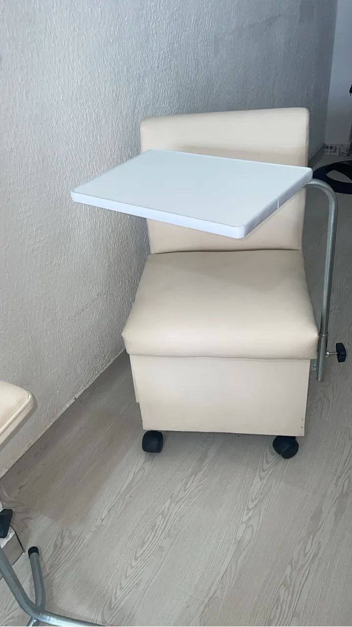 Cadeira de Manicure