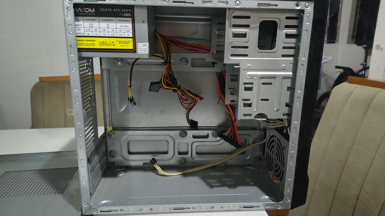 Gabinete BLUE com led frontal e vem com fonte simples!!! - Foto 4