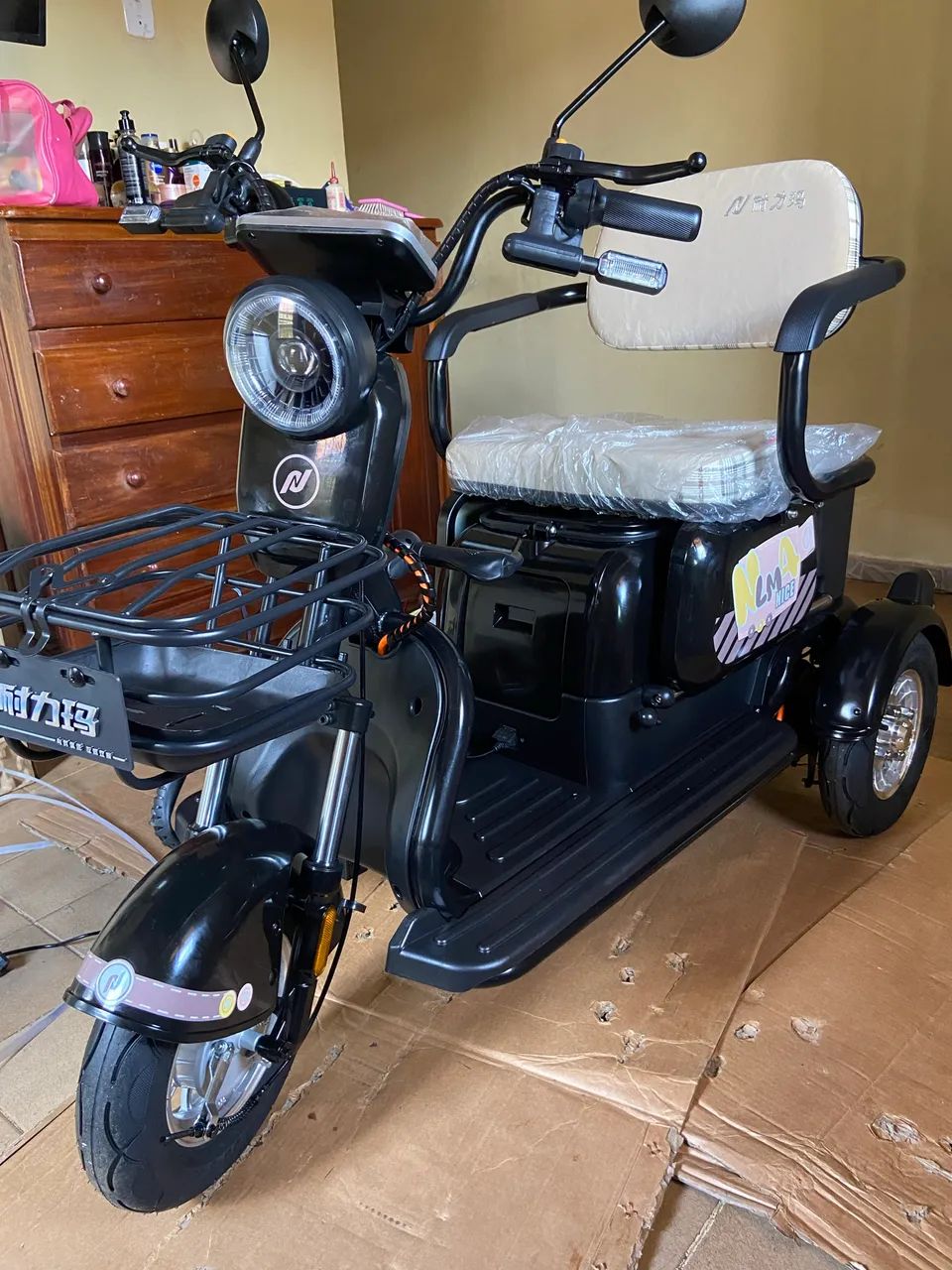 Vendo Triciclo Elétrico 