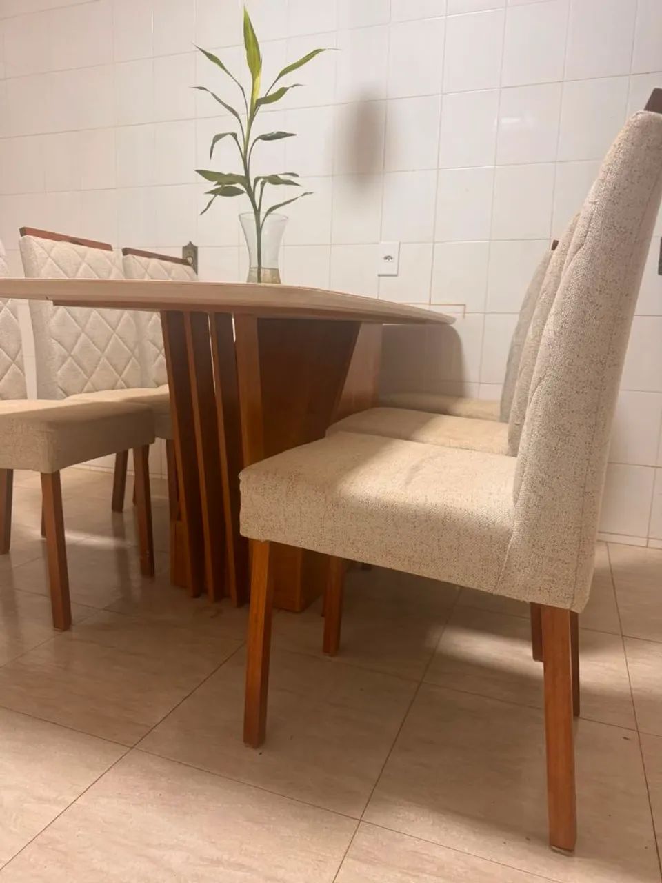 Mesa de jantar semi nova - Foto 3