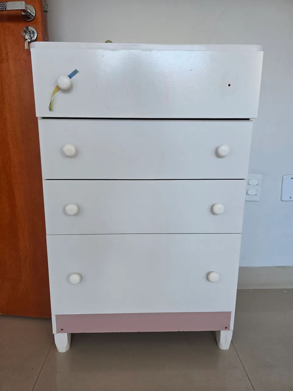 Móveis cômoda e berço 