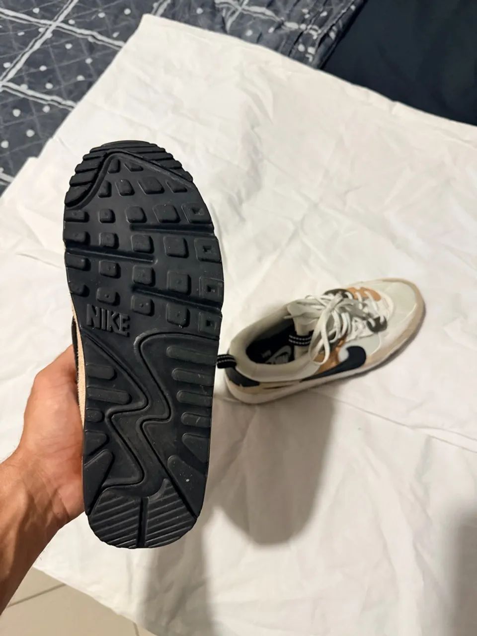 Tênis Nike Air Max - Bege/Off-White - Foto 3