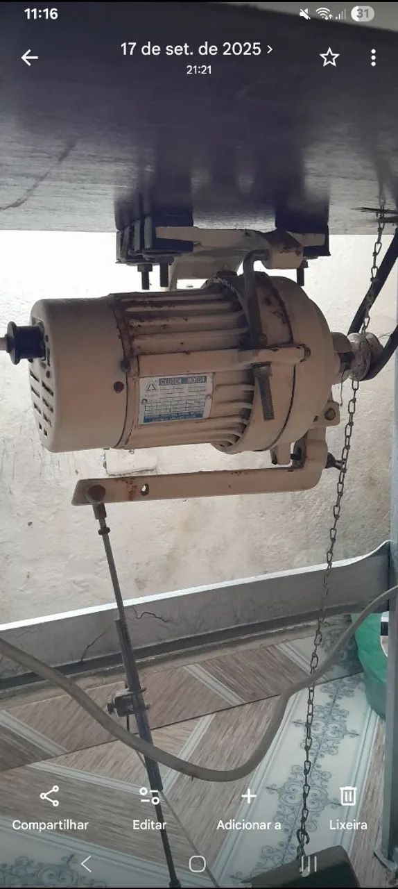 Máquina overlock  - Foto 3