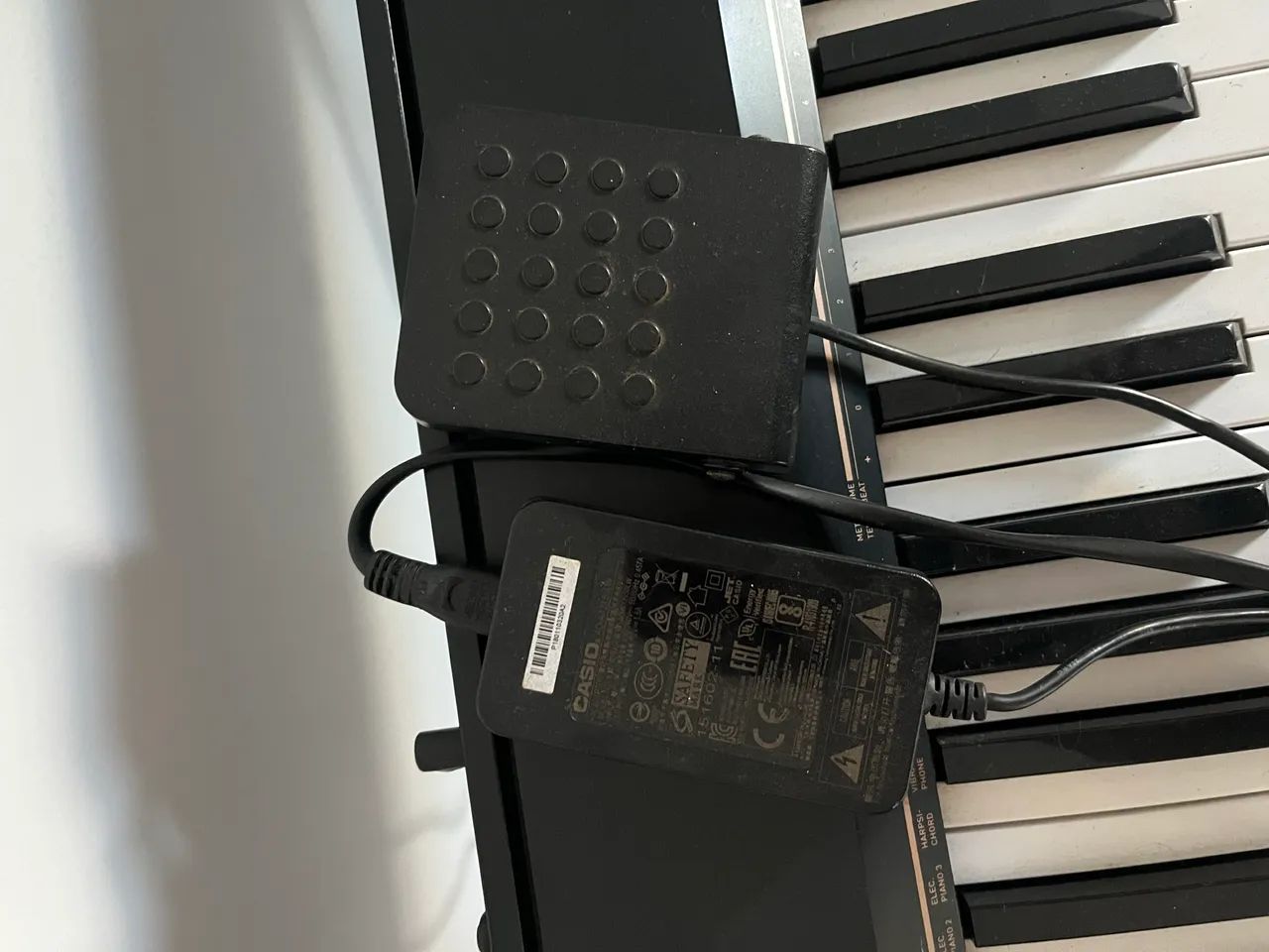 Piano Digital / Teclado  - Foto 2