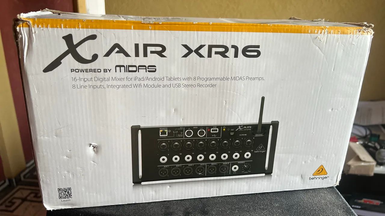 Mesa de som Behringer XR 16 