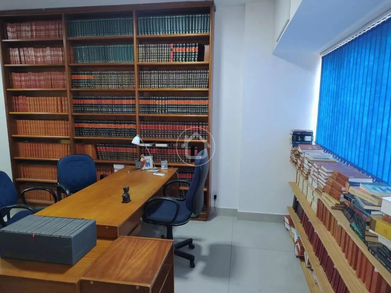 SALA COMERCIAL 39 M2 - BANHEIRO E COPA