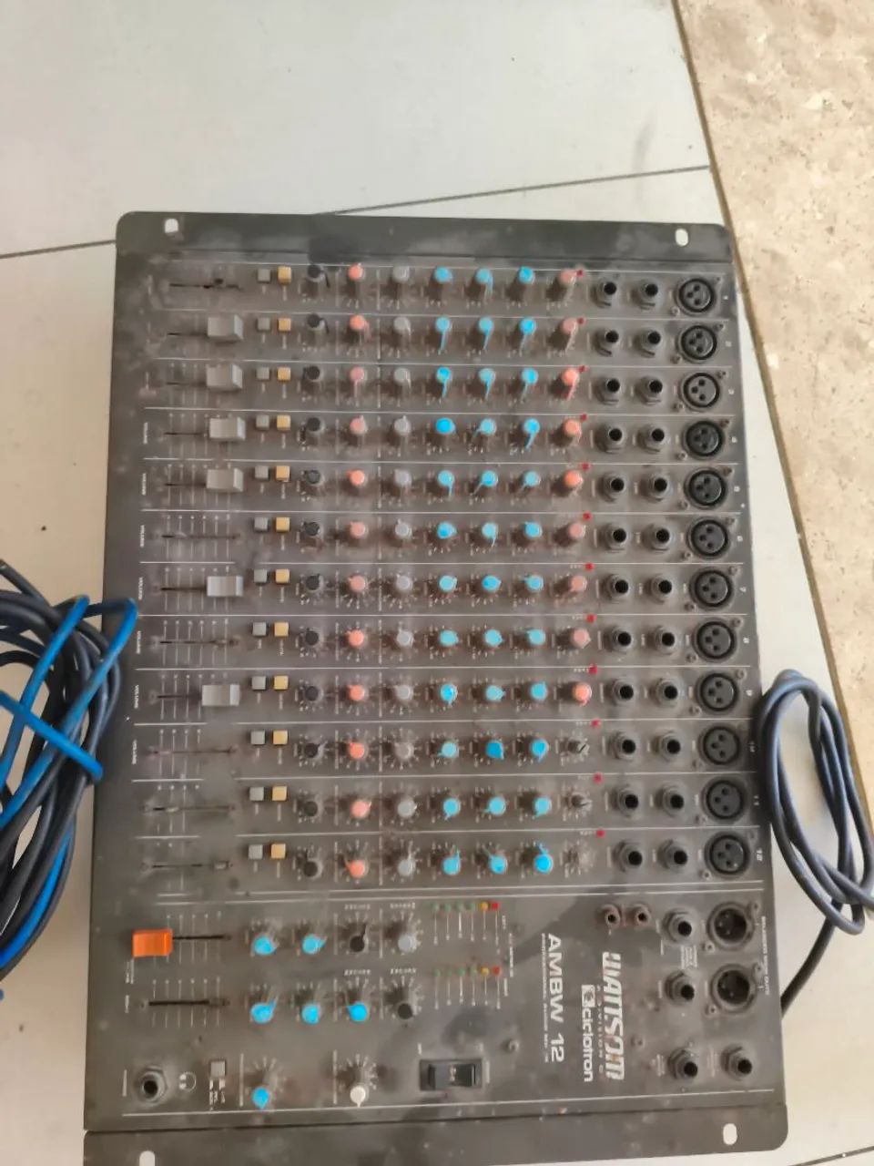 Mesa de som, funcionando