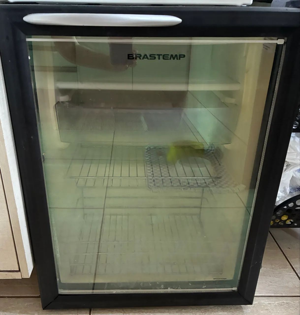 Frigobar Brastemp 76 litros
