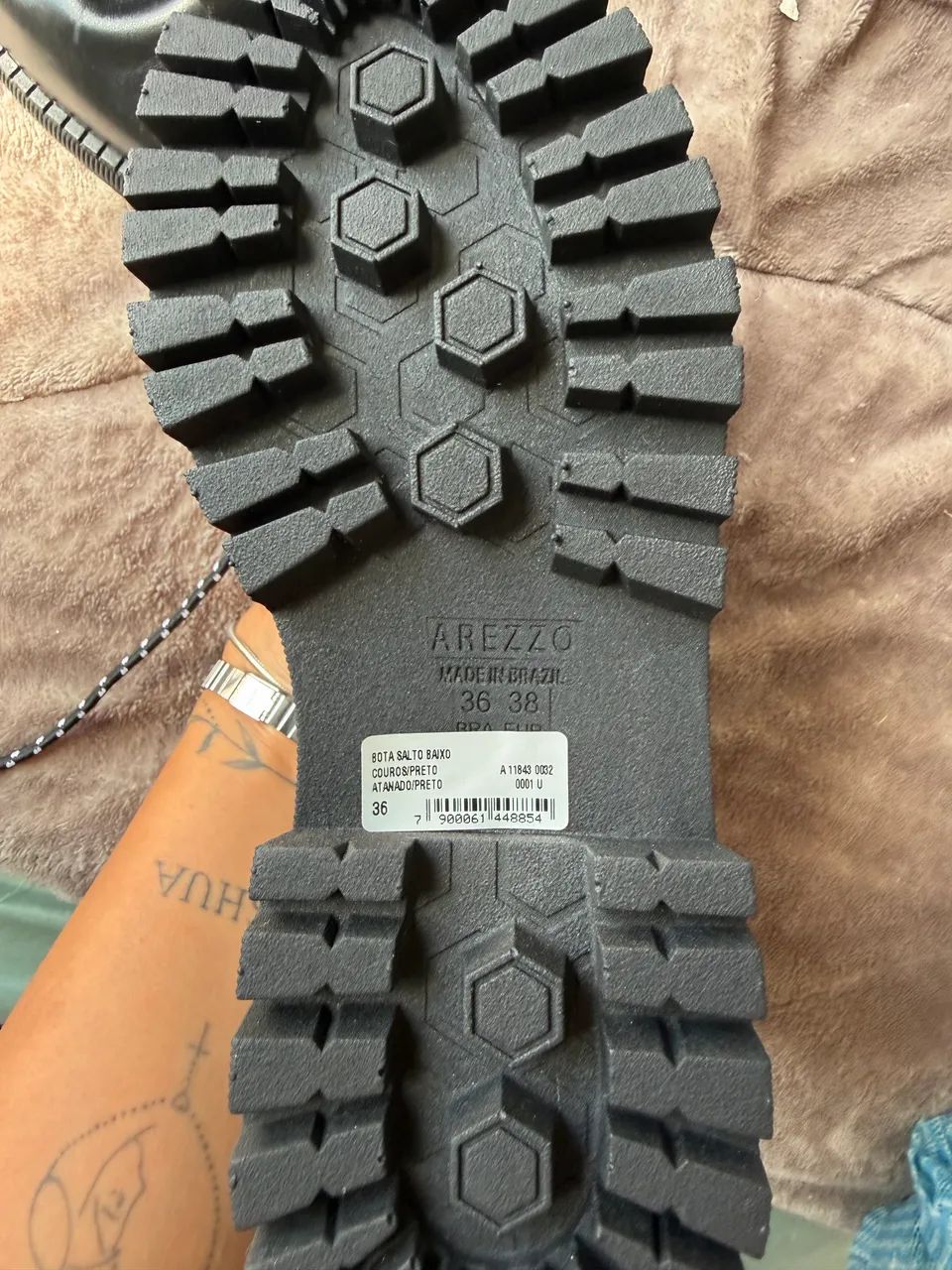 Bota Couro Arezzo NOVA - Foto 4