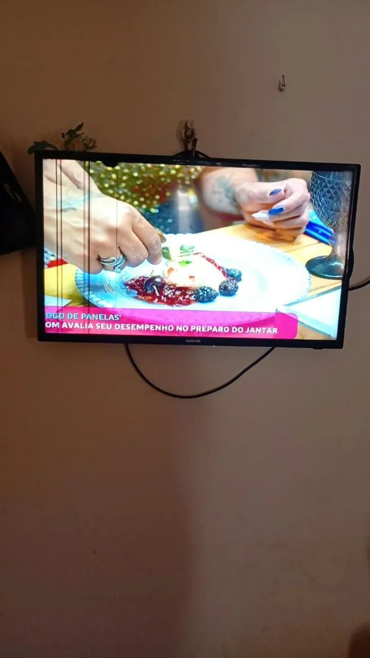 Televisão 32 Pol - Foto 2